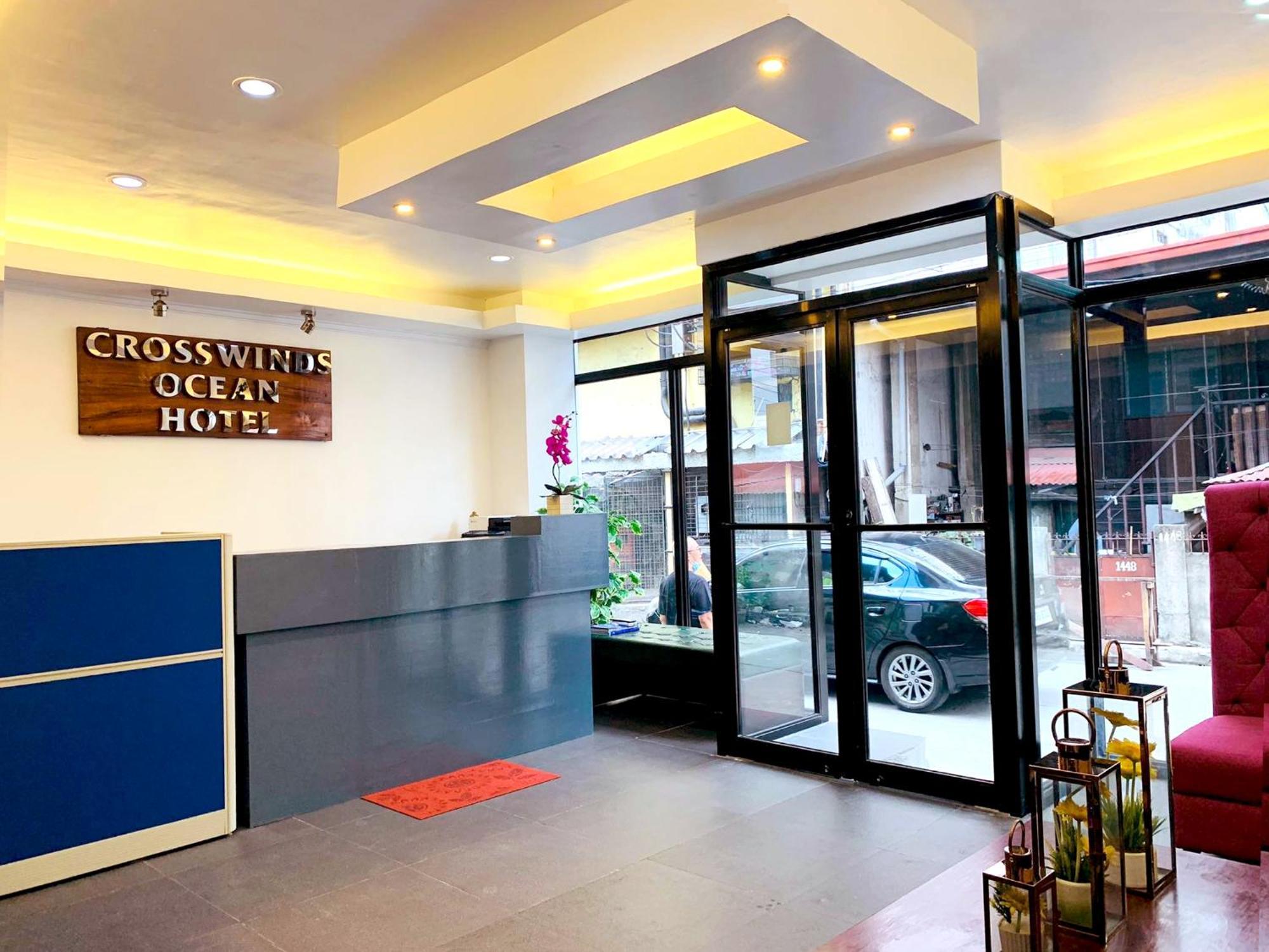 Crosswinds Hotel Paranaque City Eksteriør billede